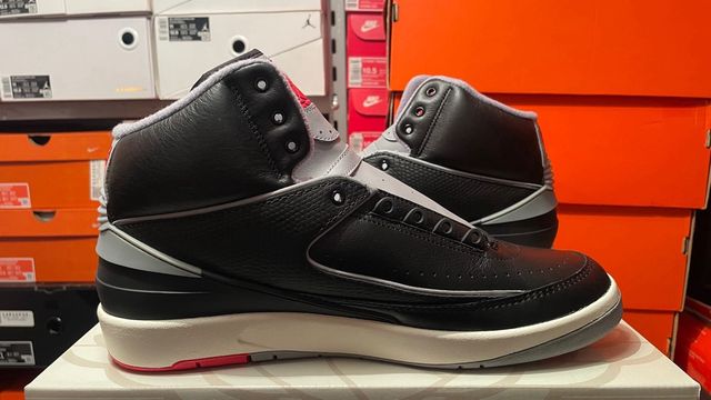 Air Jordan 2 Retro Negro