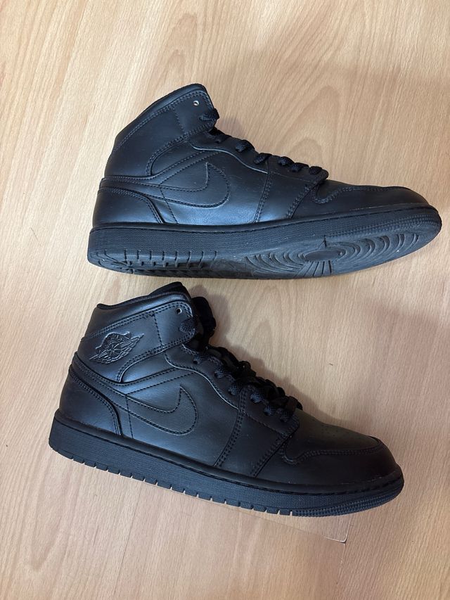 Nike Air Jordan 1 Negras Talla 43
