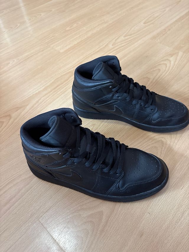 Nike Air Jordan 1 Negras Talla 43