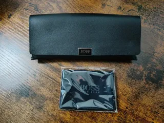 Custodie Occhiali Hugo Boss Nere e Rosse