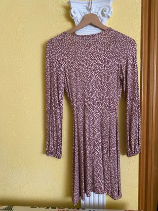 Vestido Pull and Bear floral marrón talla XS