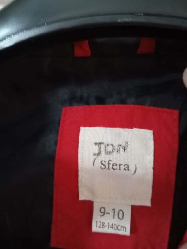 Cortavientos Zara niño rojo talla 9-10