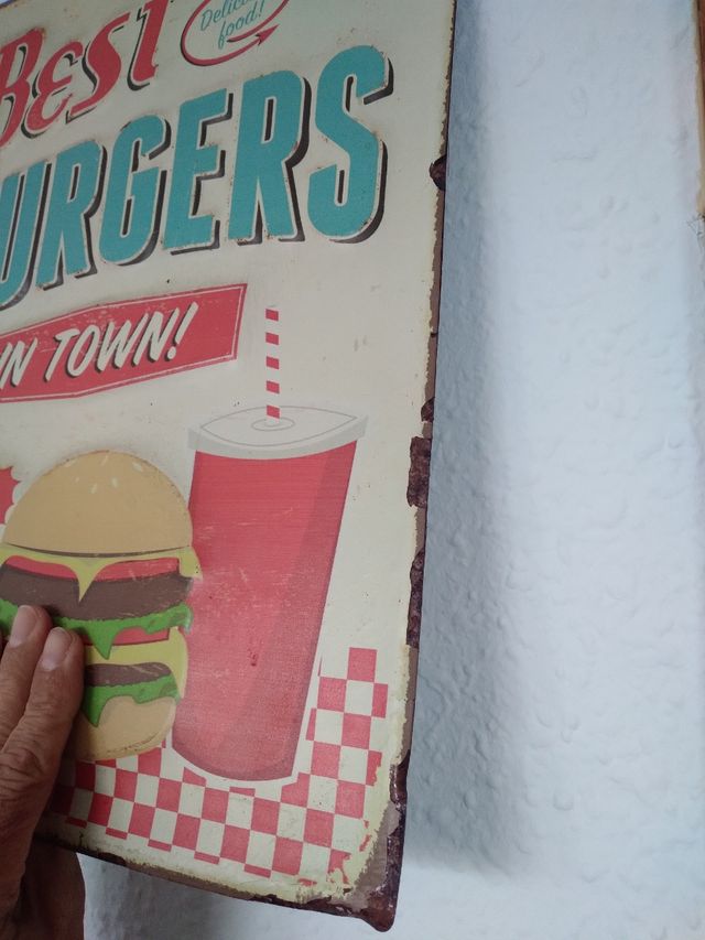 Cartel de metal en relieve estilo vintage