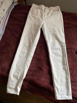 Pantalón vaquero blanco