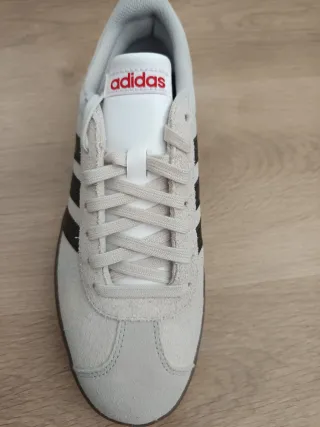 Adidas VL Court 2.0 Talla 40.5 Beige/Marrón
