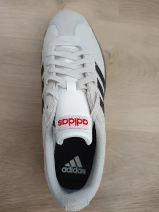 Adidas VL Court 2.0 Talla 40.5 Beige/Marrón