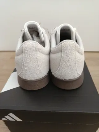 Adidas VL Court 2.0 Talla 40.5 Beige/Marrón