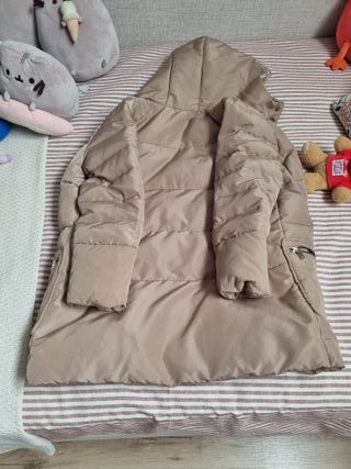 Abrigo acolchado Zara Girls beige