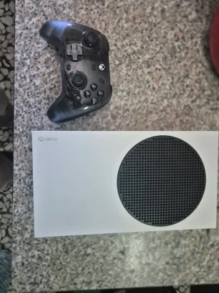 Xbox series s con mando gamerir.