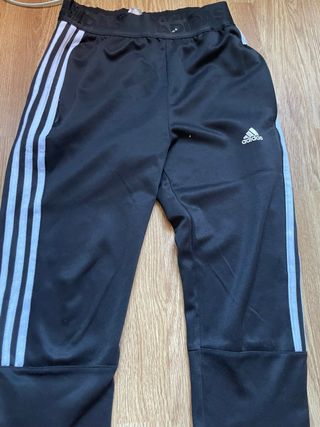 Pantalón chándal Adidas negro