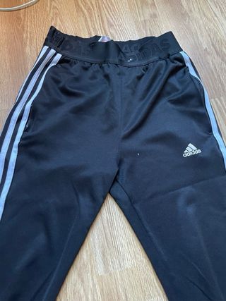 Pantalón chándal Adidas negro