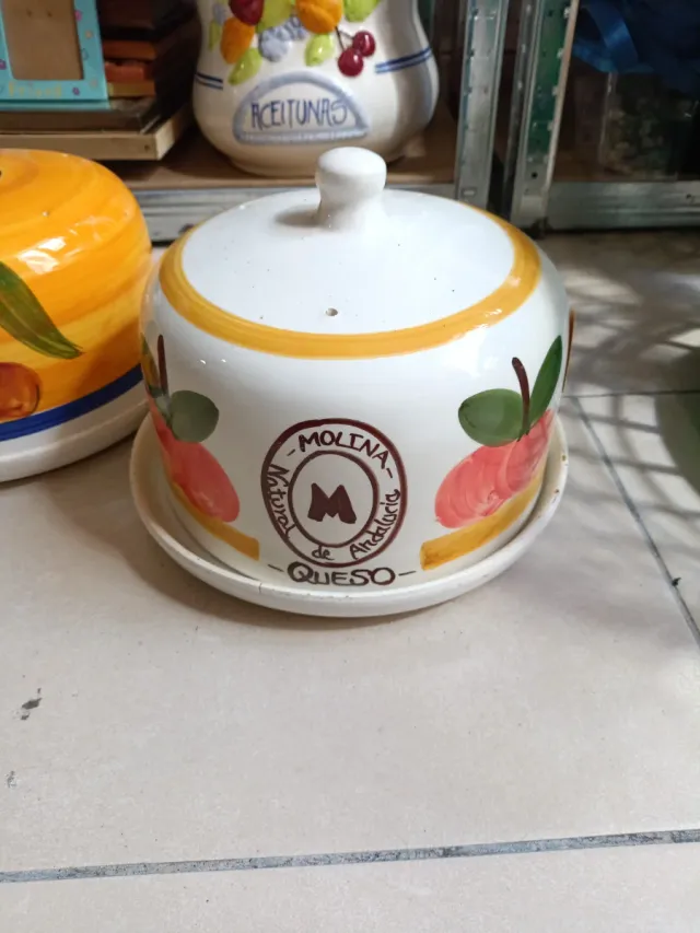 Quesera de cerámica artesanal