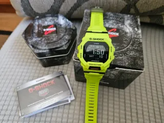 Casio G-Shock Reloj Digital Amarillo
