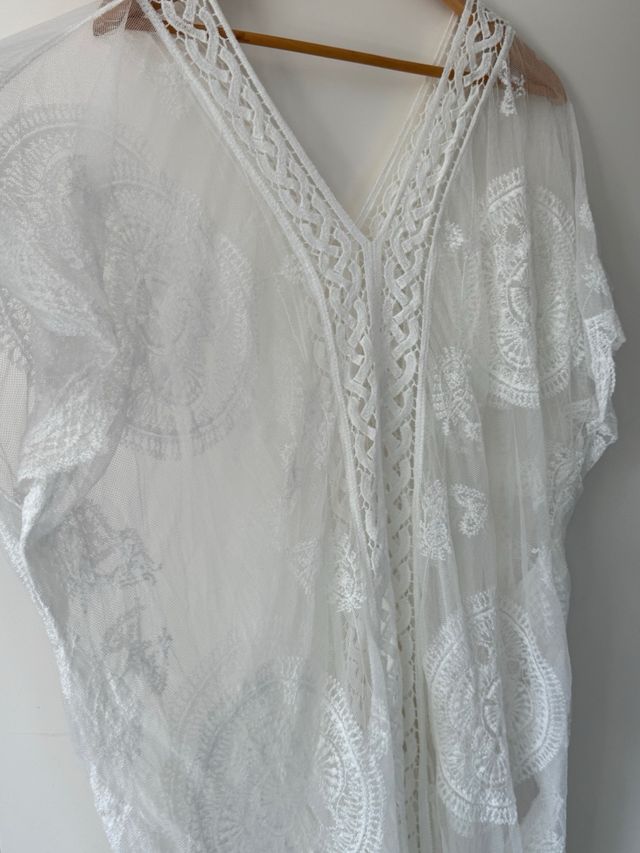 Pareo Shein Transparente Encaje