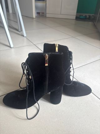 Stivali Zara neri velluto tacco 39