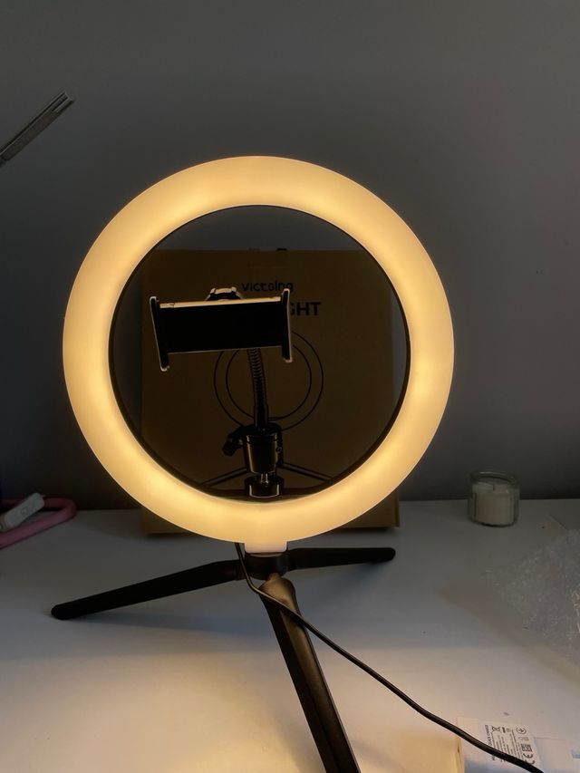 Aro de luz con soporte para móvil