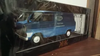 Ford Transit 1/18