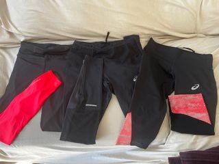 Mallas deportivas running negras y rojas