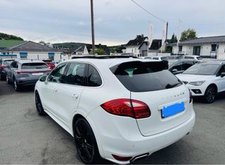 Porsche Cayenne 2015 v8 