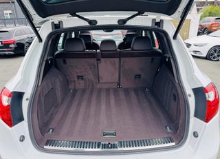 Porsche Cayenne 2015 v8 