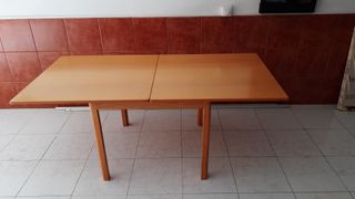 Mesa de madera de 90x90 extensible a 180x90