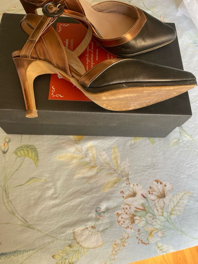 Zapatos Salón Isabel Aguado Talla 36