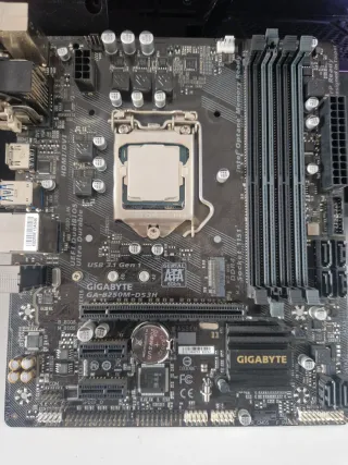 I7 7700K+Placa Base Gigabyte GA-B250M-DS3H