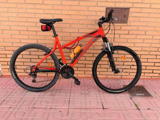 Bicicleta Montaña Roja B'TWIN