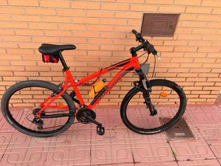 Bicicleta Montaña Roja B'TWIN