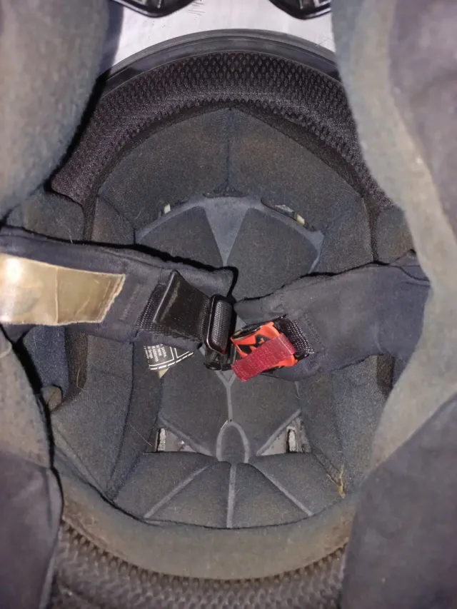 2 Cascos Moto Integrales (Helix y LS2)