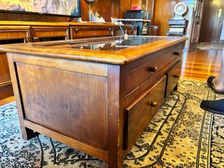 Mesa de madera de cerezo 