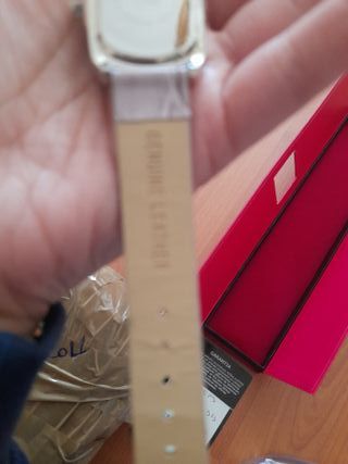 Reloj NL Mujer Nuevo con golpe en cristal