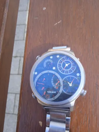 Reloj Diesel Multifunción Azul y Plateado