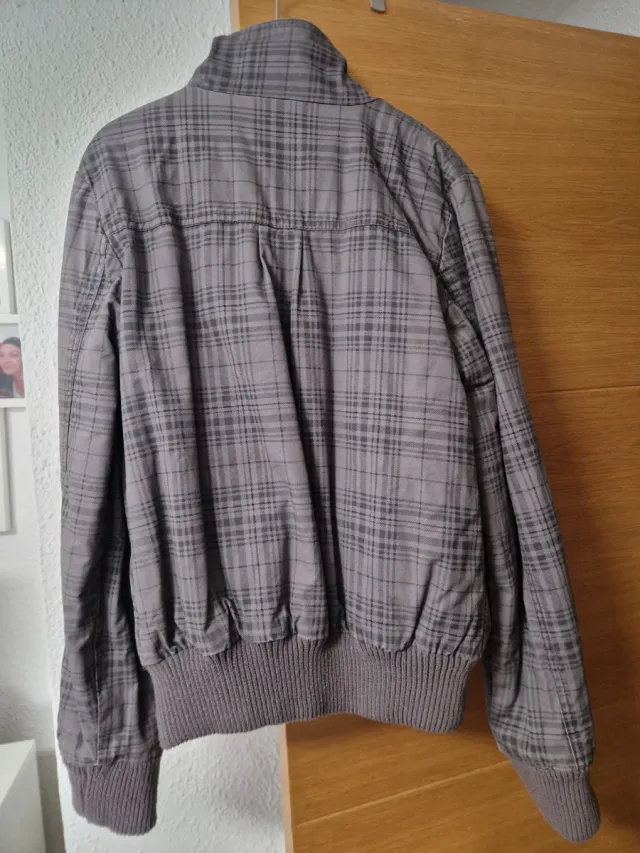 Cazadora niño cuadros gris