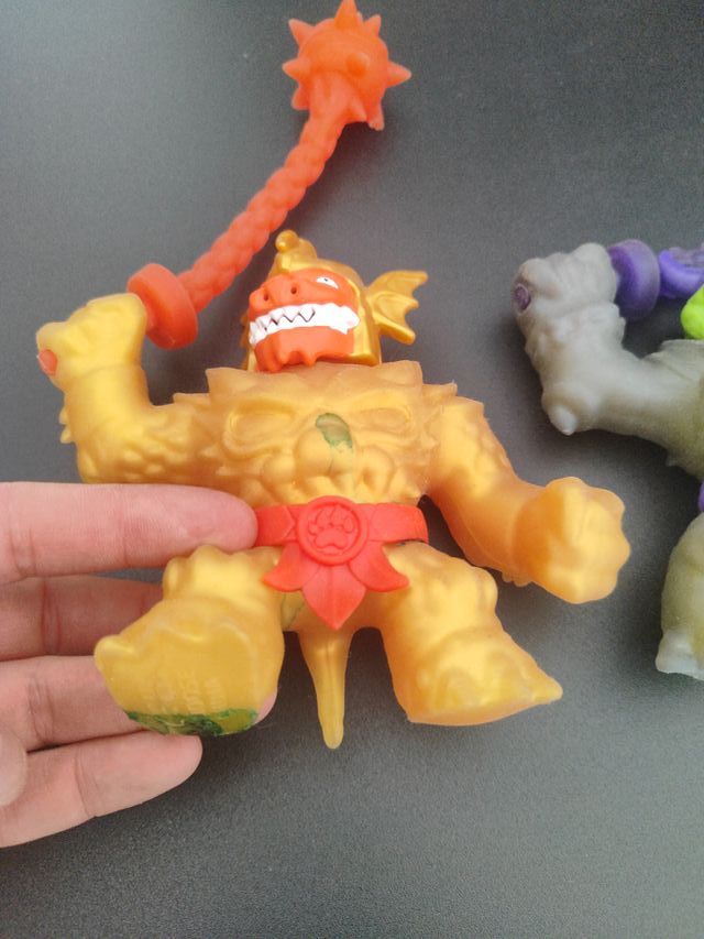 Héroes de Goo Jit Zu - Figuras de Acción