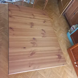Mesa plegable de madera
