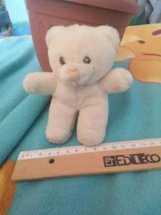 Orsetto peluche morbido bianco
