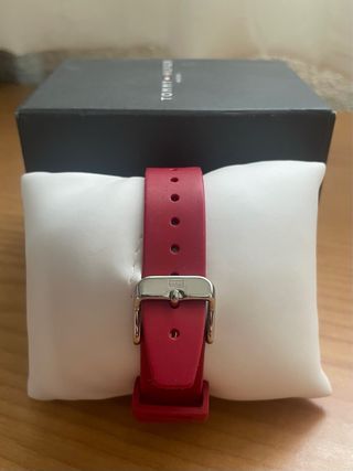 Reloj Tommy Hilfiger Mujer Rojo.
