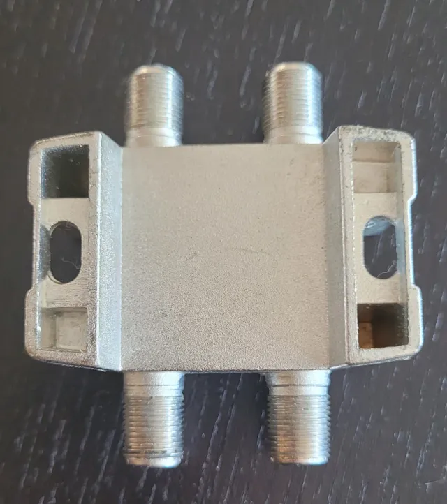 Distribuidor Señal TV TDT Satélite 3 Vías