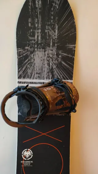 Never Summer Ripsaw 157 Snowboard