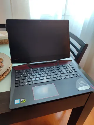Lenovo Legion Y720 Portátil Gaming + Funda