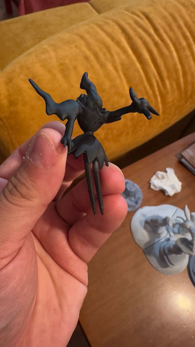 Figura Darkrai hecha a mano