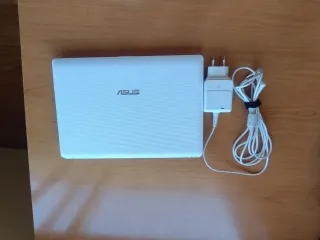 Portátil Asus Eee PC Blanco