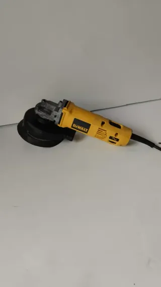 Amoladora Angular DeWalt para chapista