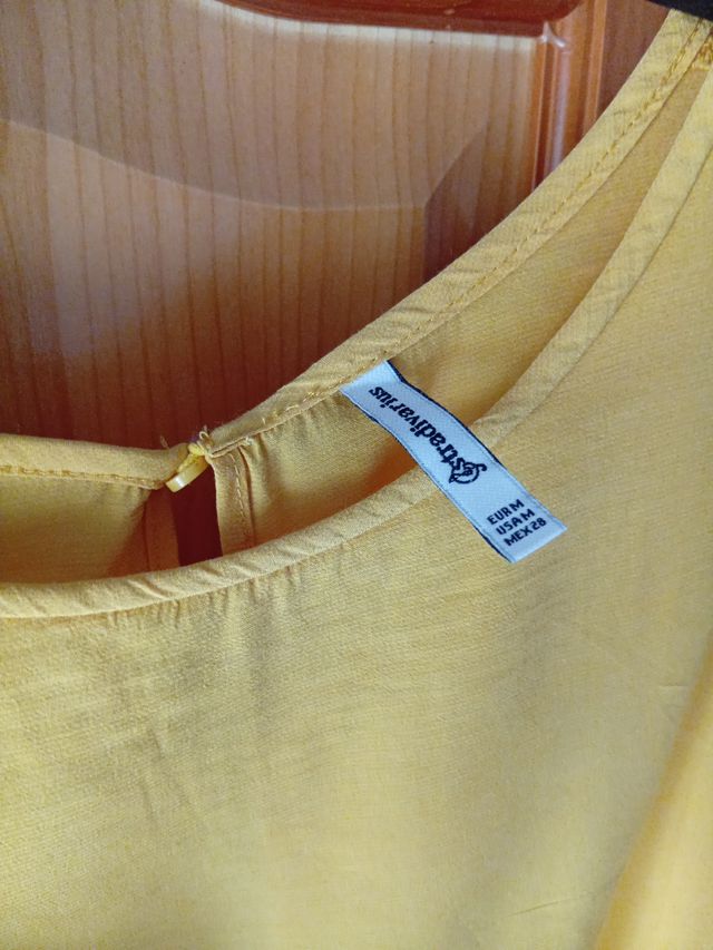 Lote 4 blusas Stradivarius y Primark