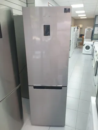 Nevera Samsung 1.85m x 60cm