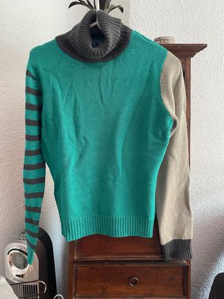 Jersey Desigual cuello alto color block