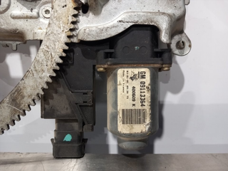 ELEVALUNAS DELANTERO DERECHO OPEL CORSA C 0911336