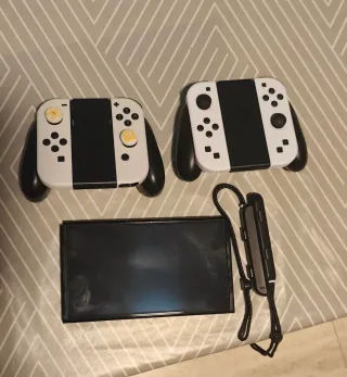Nintendo switch oled bianco