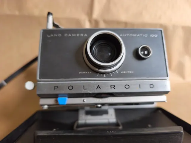 Cámara Polaroid Land Camera 100,